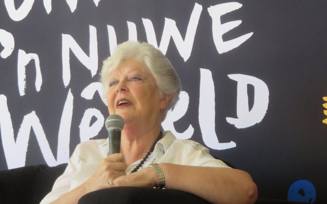 Marié Heese debuteer op 82 as digter